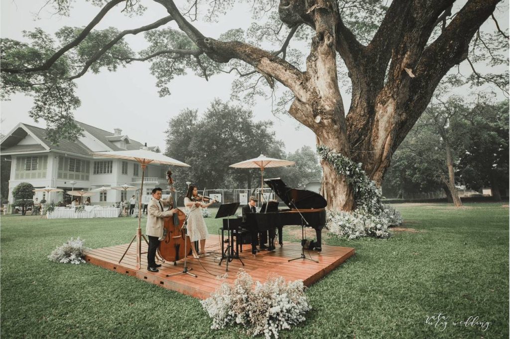 วงดนตรีภายในงานแต่งงาน